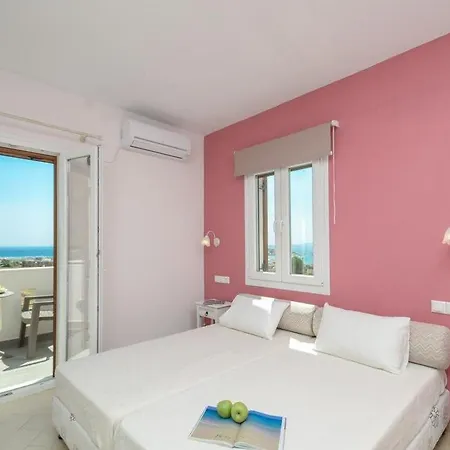 Naxos Luxury